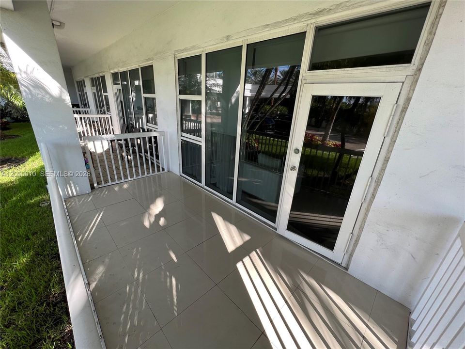 En Venta: $440,000 (0 camas, 1 baños, 438 Pies cuadrados)