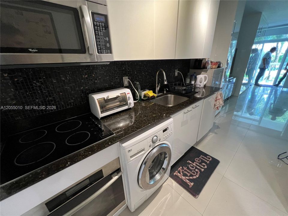 En Venta: $440,000 (0 camas, 1 baños, 438 Pies cuadrados)