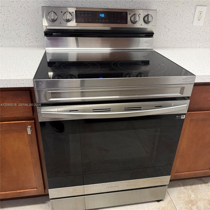 En Venta: $369,900 (3 camas, 2 baños, 1260 Pies cuadrados)