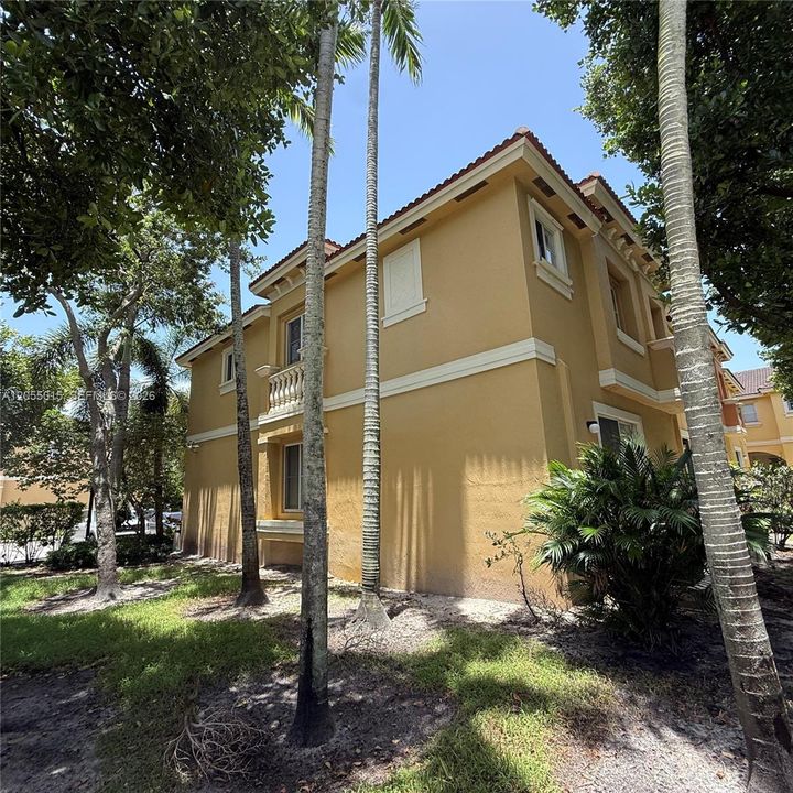 En Venta: $369,900 (3 camas, 2 baños, 1260 Pies cuadrados)