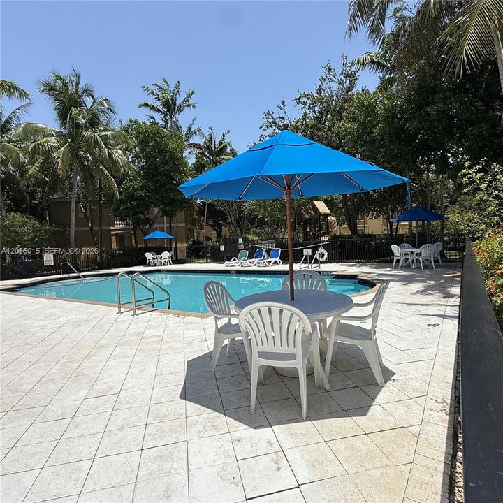 En Venta: $369,900 (3 camas, 2 baños, 1260 Pies cuadrados)