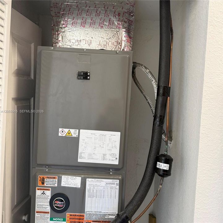 En Venta: $369,900 (3 camas, 2 baños, 1260 Pies cuadrados)