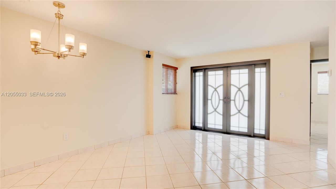 En Renta: $3,250 (2 camas, 2 baños, 1214 Pies cuadrados)