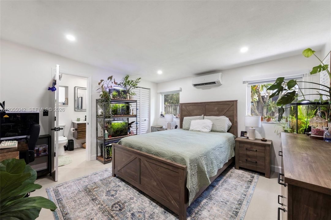 En Venta: $725,000 (4 camas, 2 baños, 1929 Pies cuadrados)
