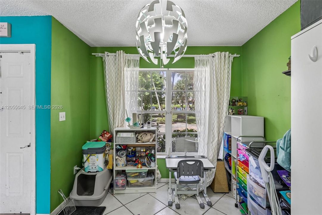 For Sale: $430,000 (3 beds, 2 baths, 1566 Square Feet)