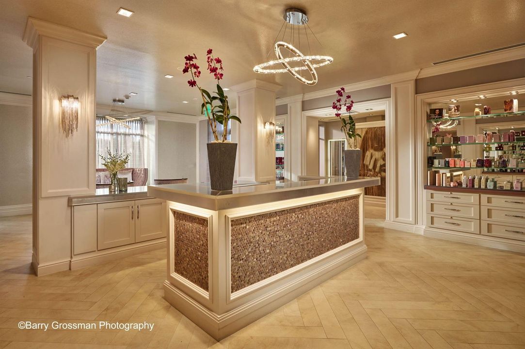 58-web-or-mls-Woodfield Salon