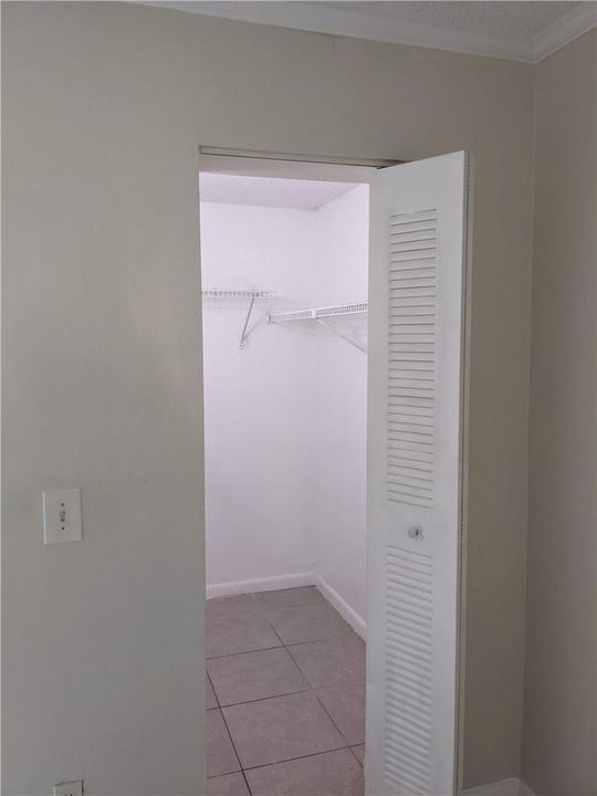 401 MEADOWS7