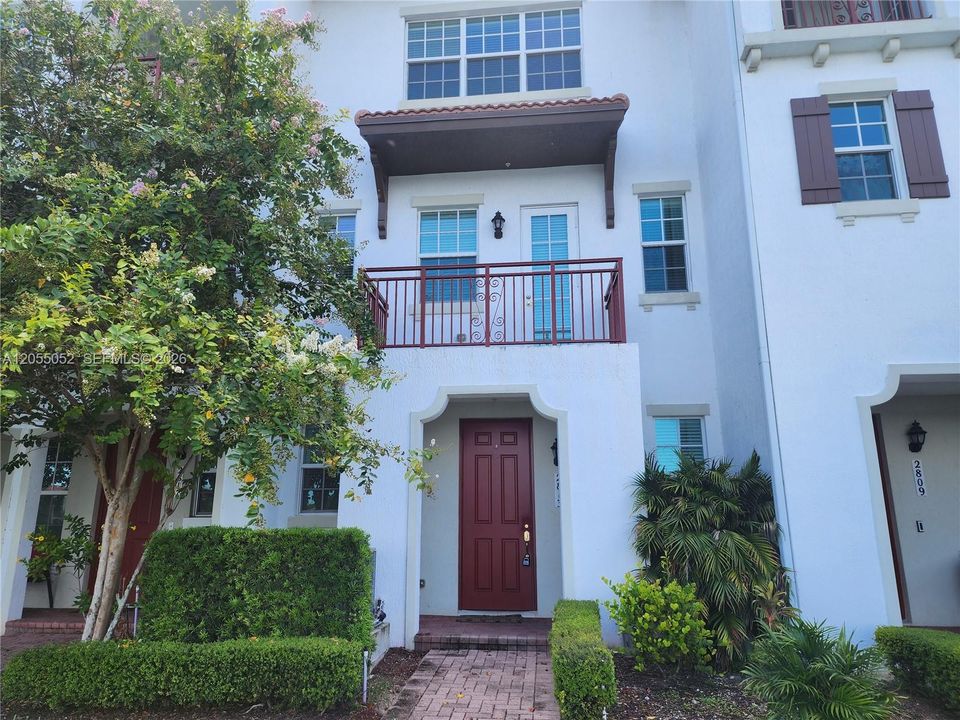 En Venta: $515,000 (3 camas, 3 baños, 1919 Pies cuadrados)