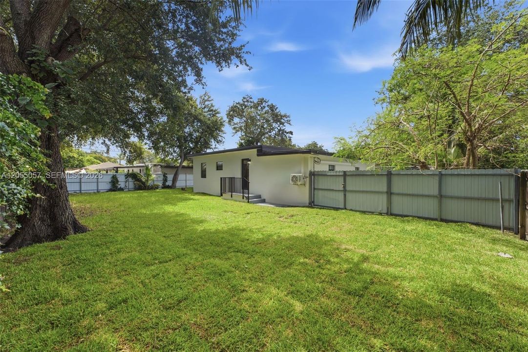 En Venta: $550,000 (3 camas, 2 baños, 1214 Pies cuadrados)