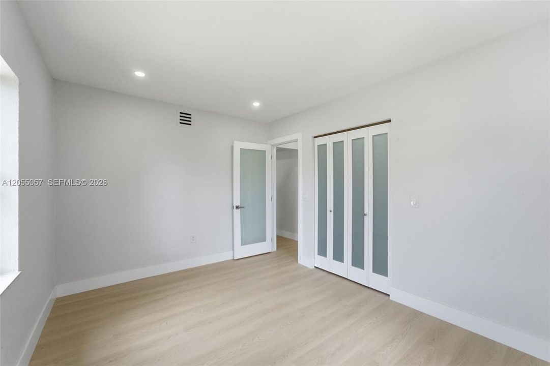 En Venta: $550,000 (3 camas, 2 baños, 1214 Pies cuadrados)