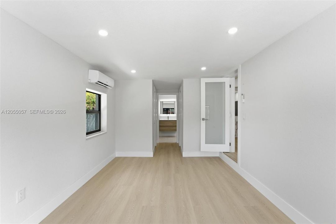En Venta: $550,000 (3 camas, 2 baños, 1214 Pies cuadrados)