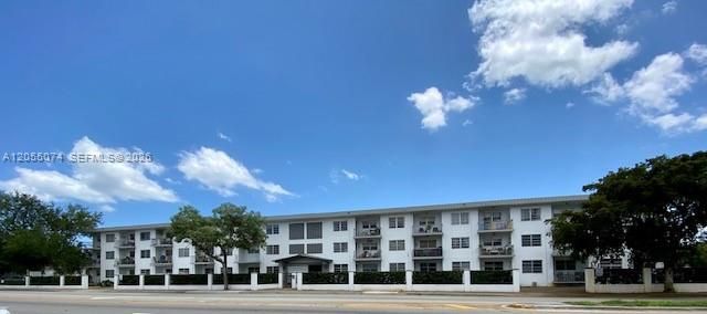 В аренду: $1,795 (1 спален, 1 ванн, 700 Квадратных фут)