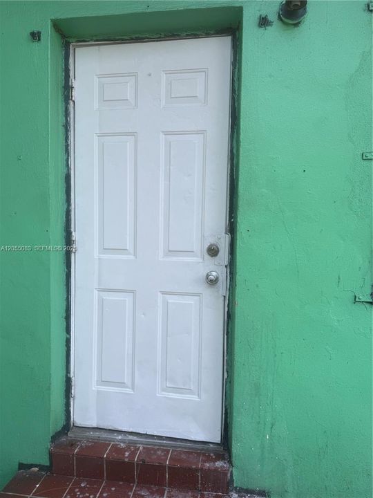 For Rent: $2,000 (2 beds, 2 baths, 1011 Square Feet)