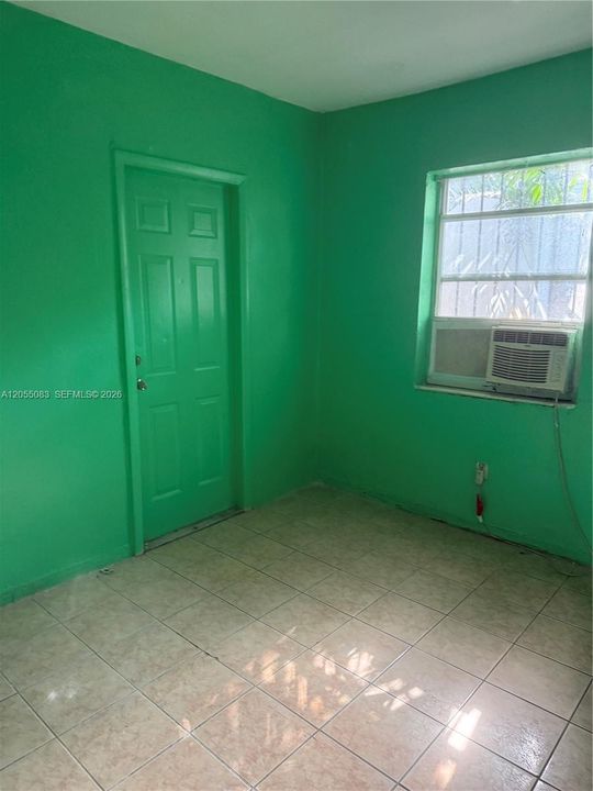 For Rent: $2,000 (2 beds, 2 baths, 1011 Square Feet)