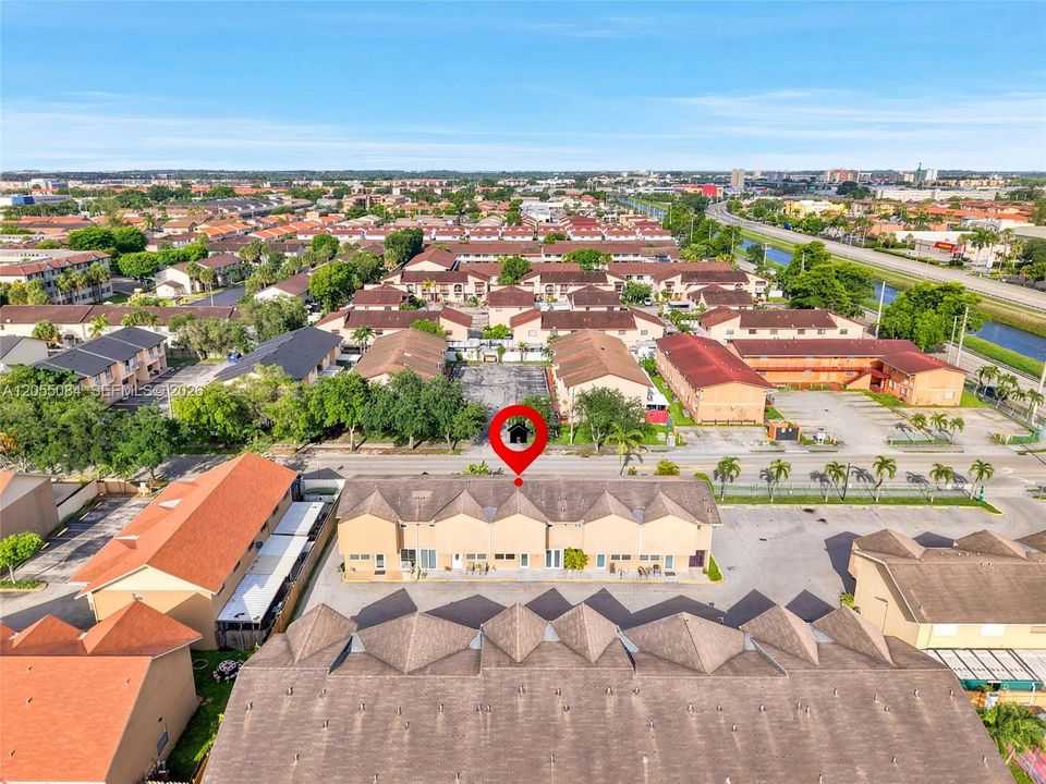 For Sale: $375,000 (3 beds, 2 baths, 1030 Square Feet)