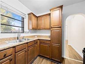 В аренду: $2,350 (2 спален, 1 ванн, 1000 Квадратных фут)