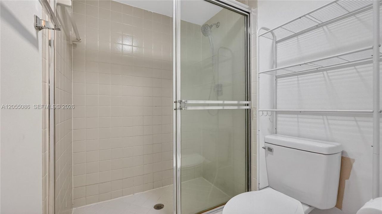 В аренду: $3,200 (3 спален, 2 ванн, 1337 Квадратных фут)