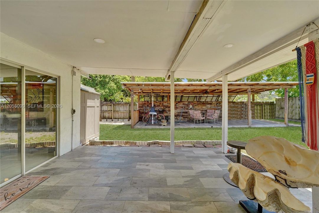 En Venta: $639,900 (4 camas, 3 baños, 1436 Pies cuadrados)