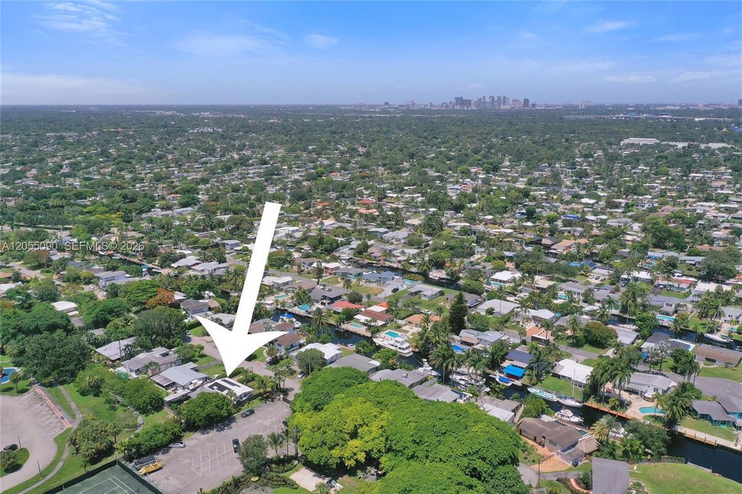 En Venta: $639,900 (4 camas, 3 baños, 1436 Pies cuadrados)