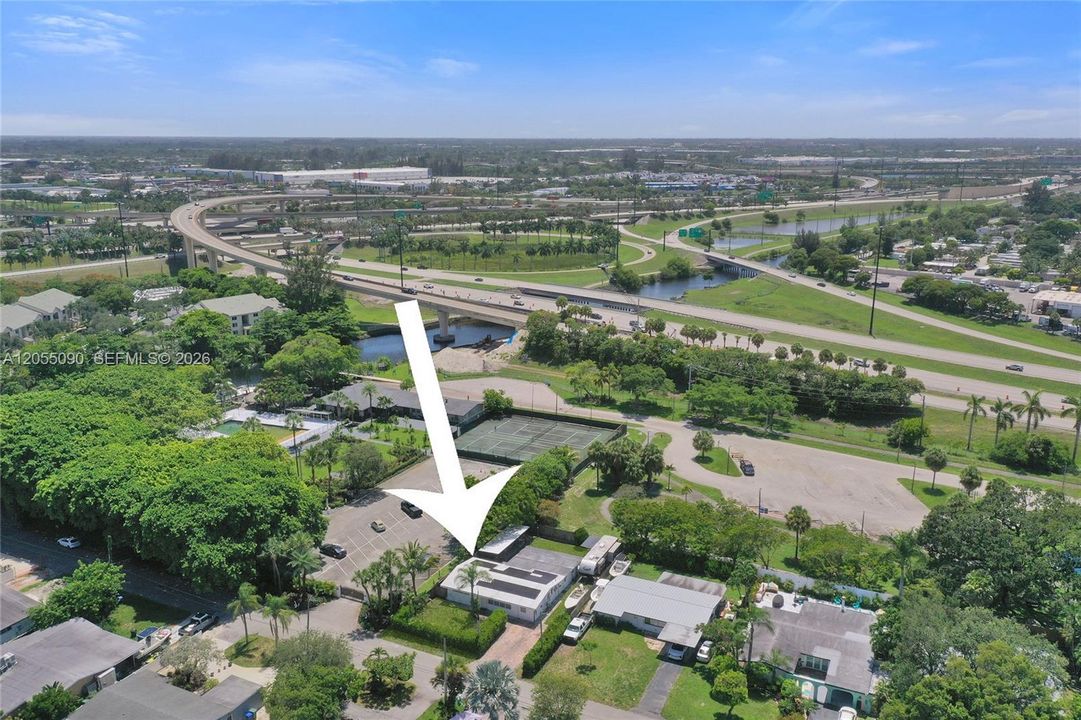 En Venta: $639,900 (4 camas, 3 baños, 1436 Pies cuadrados)