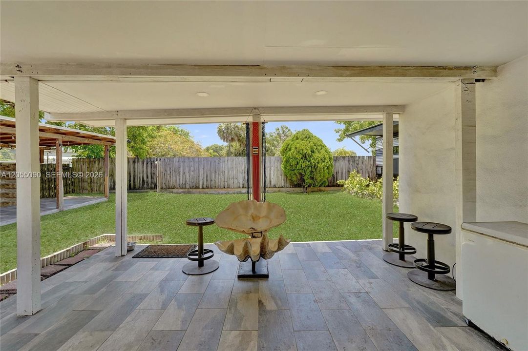 En Venta: $639,900 (4 camas, 3 baños, 1436 Pies cuadrados)