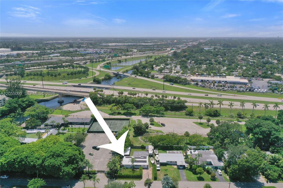 En Venta: $639,900 (4 camas, 3 baños, 1436 Pies cuadrados)