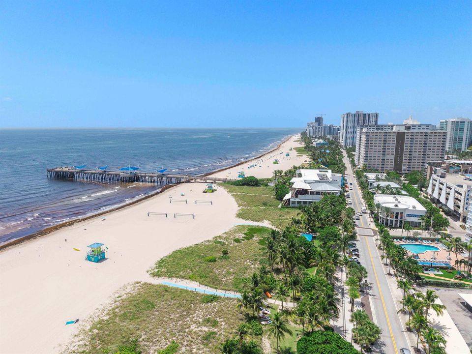 305 N Pompano Beach Blvd u804_014