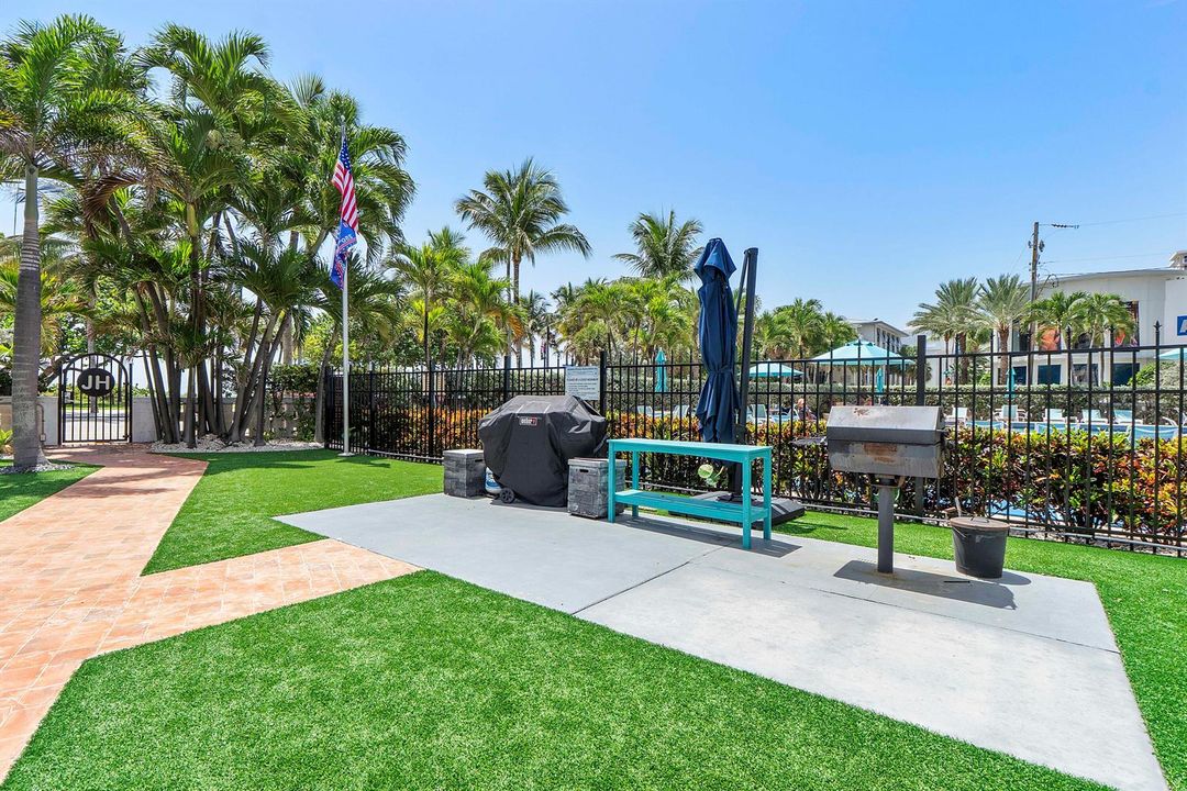 305 N Pompano Beach Blvd u804_061