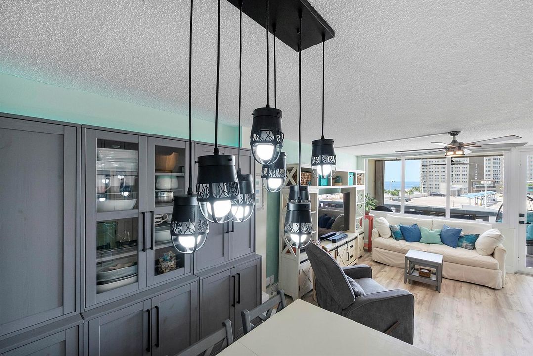 305 N Pompano Beach Blvd u804_023