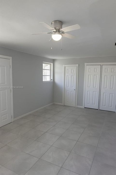 Activo con contrato: $2,450 (3 camas, 2 baños, 1254 Pies cuadrados)
