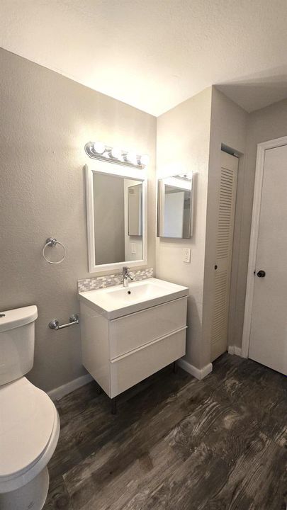 928_Bathroom2