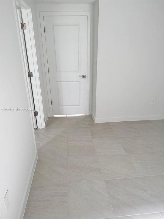 В аренду: $1,650 (1 спален, 1 ванн, 0 Квадратных фут)