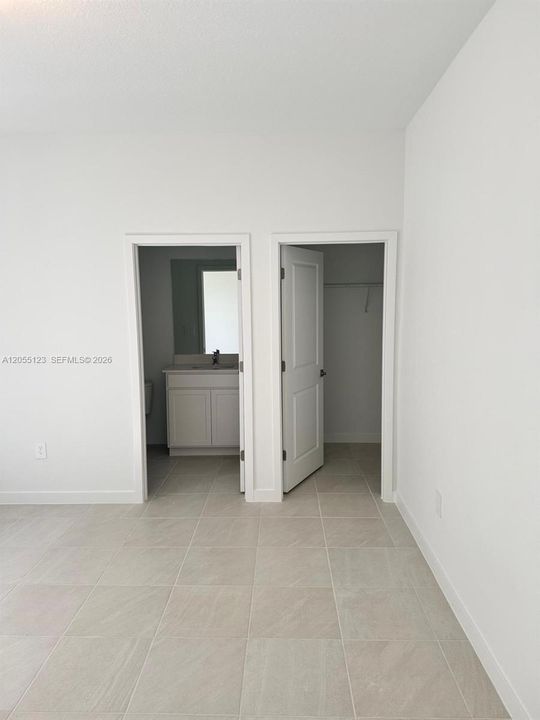 В аренду: $1,650 (1 спален, 1 ванн, 0 Квадратных фут)