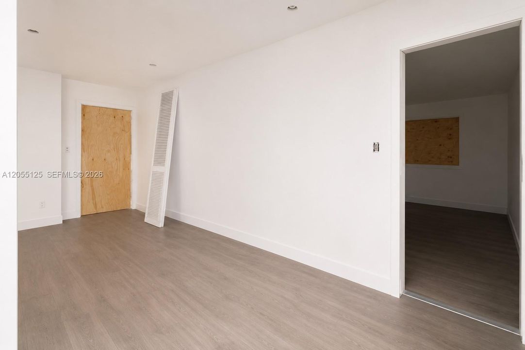На продажу: $749,000 (4 спален, 2 ванн, 2102 Квадратных фут)