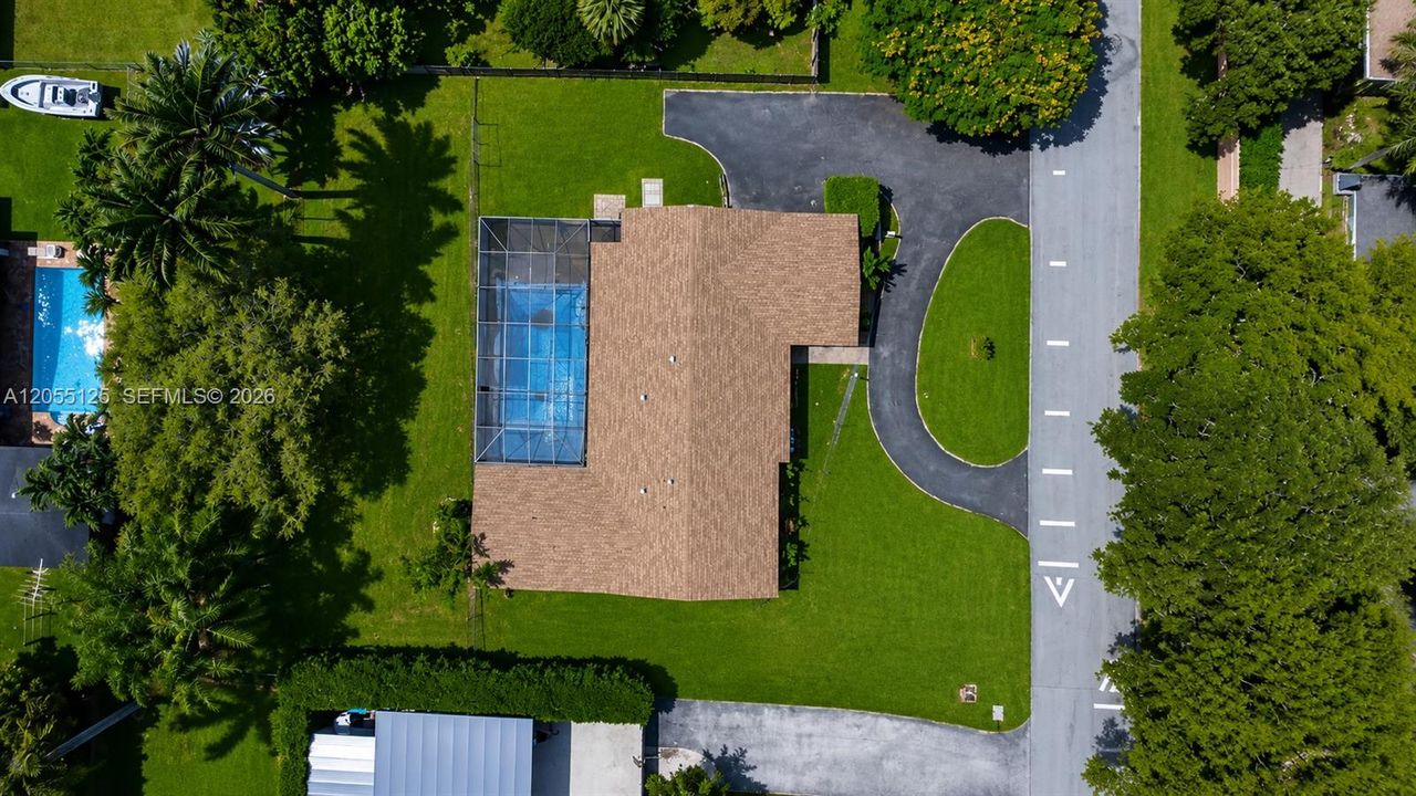 На продажу: $749,000 (4 спален, 2 ванн, 2102 Квадратных фут)