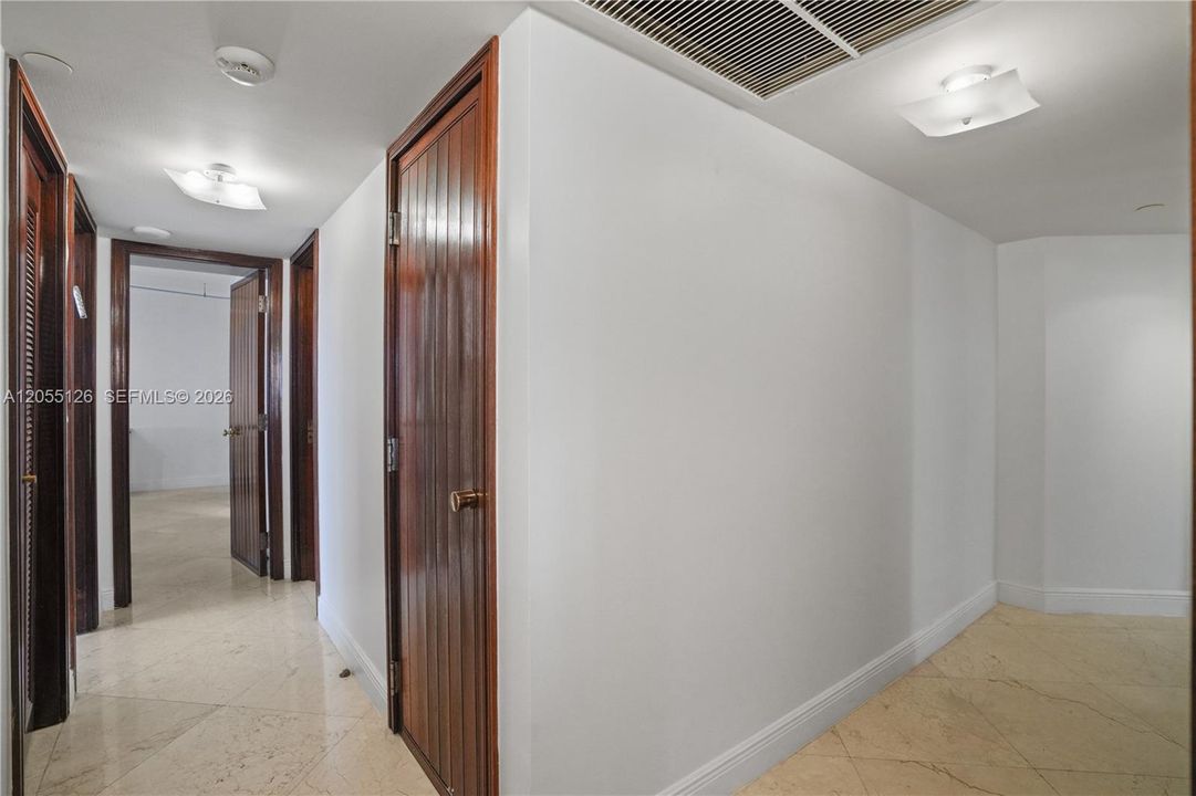 В аренду: $9,950 (3 спален, 4 ванн, 3426 Квадратных фут)