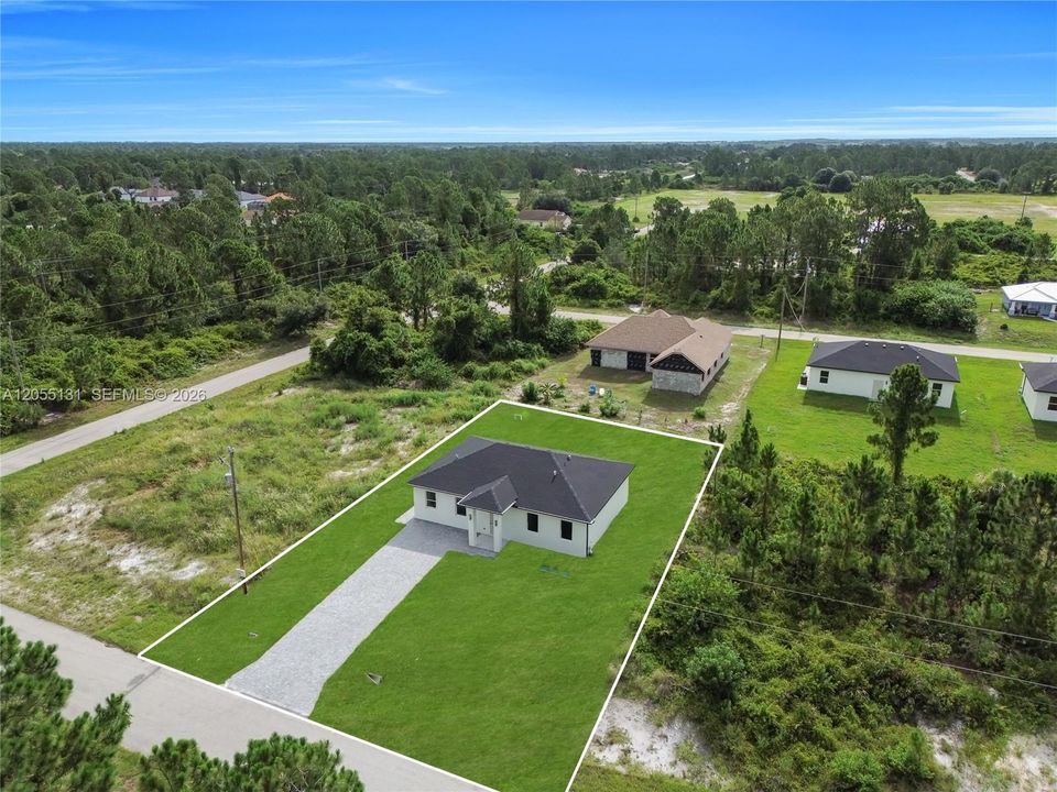For Sale: $298,000 (4 beds, 3 baths, 1497 Square Feet)