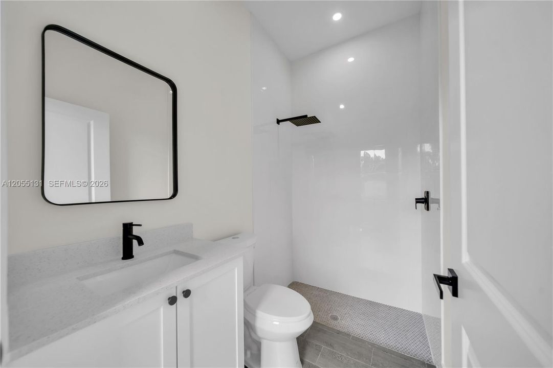 For Sale: $298,000 (4 beds, 3 baths, 1497 Square Feet)