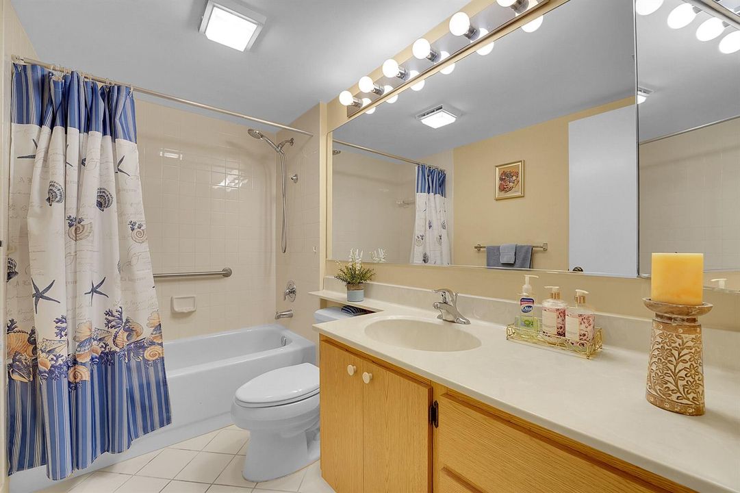 GUEST BATH