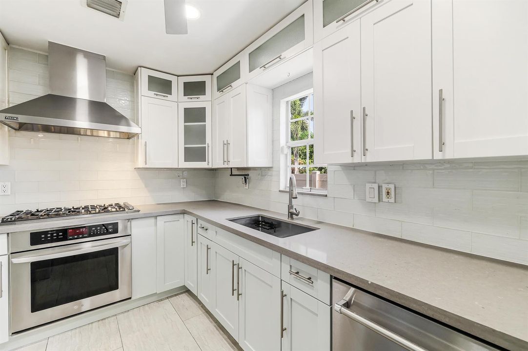 1432 NE Second Ave-27