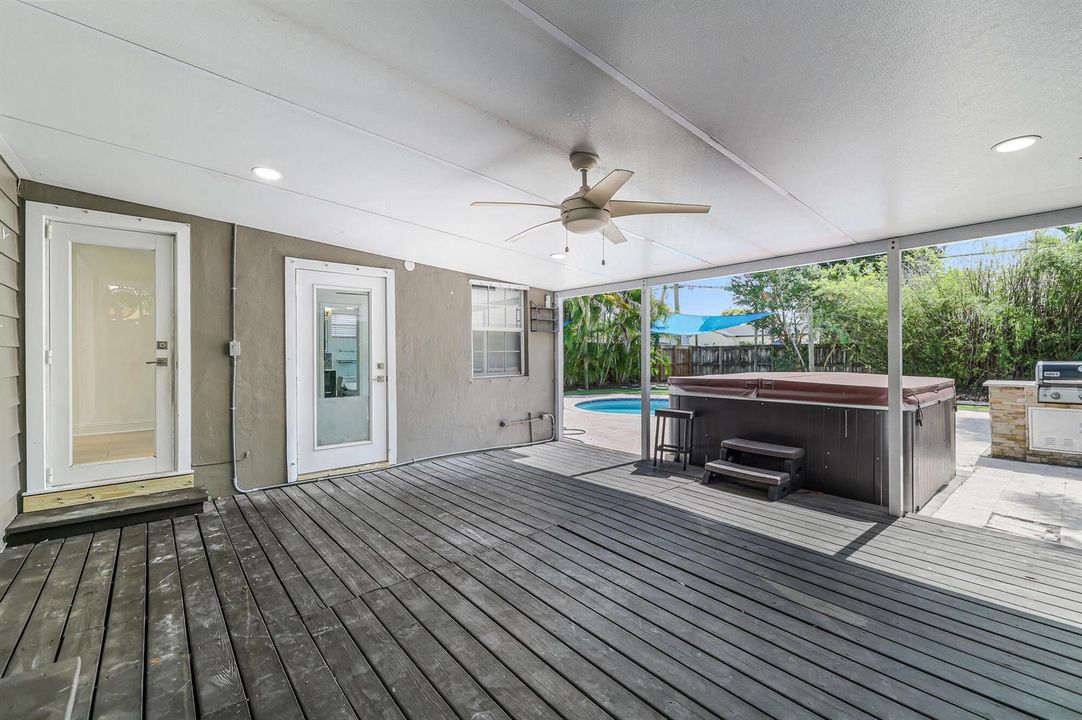 1432 NE Second Ave-39