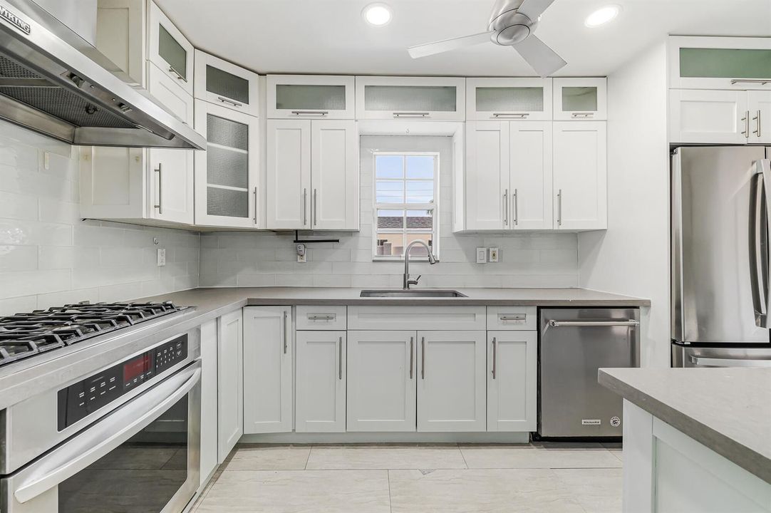 1432 NE Second Ave-25