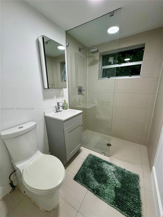 For Rent: $1,950 (0 beds, 1 baths, 490 Square Feet)