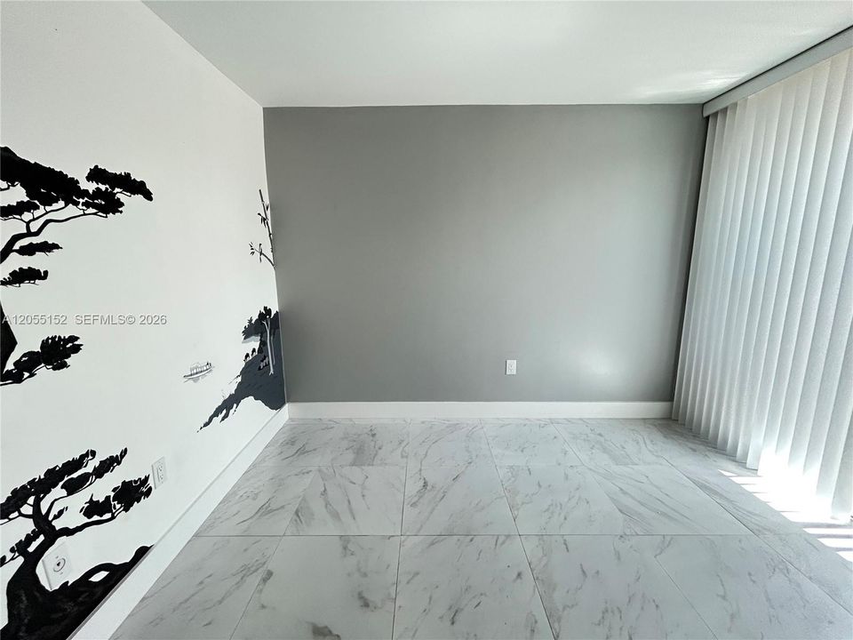 Под контрактом: $2,995 (3 спален, 2 ванн, 1628 Квадратных фут)
