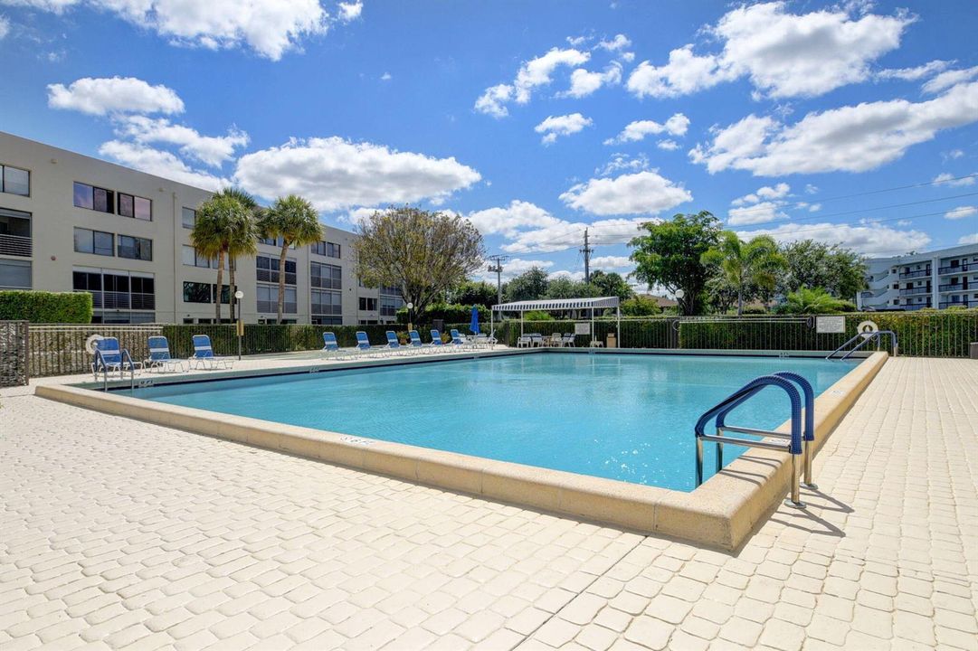 58-web-or-mls-Via Poinciana (Spring Lake
