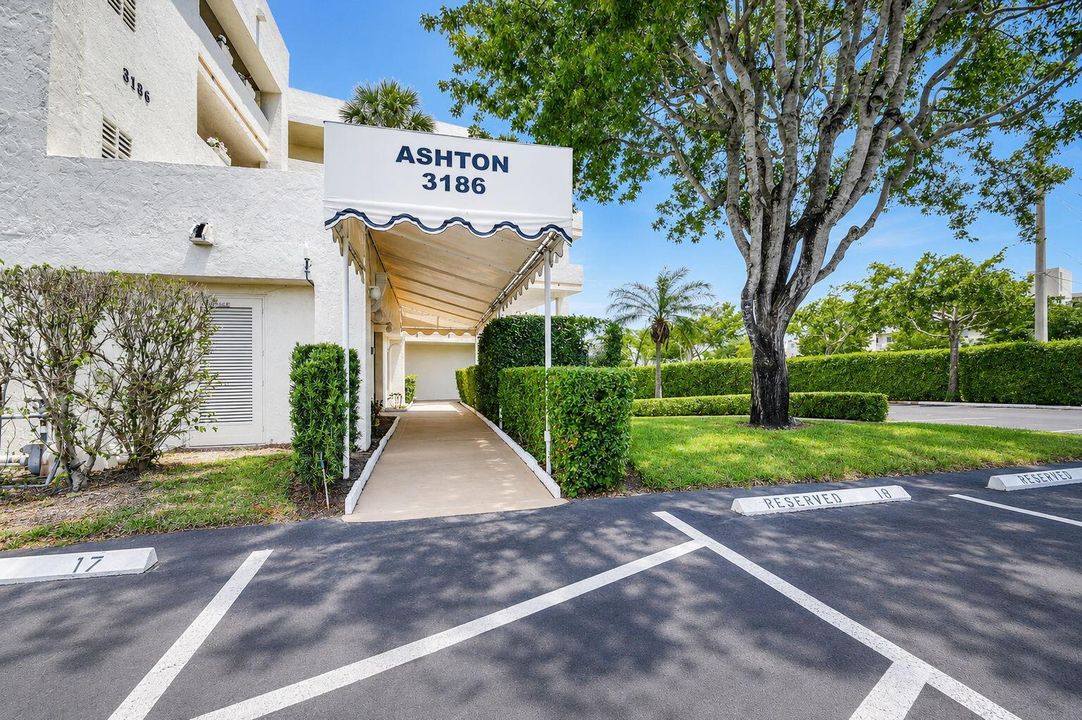 40-web-or-mls-3186 Via Poinciana Ashton