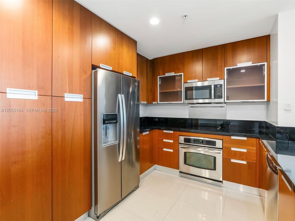 В аренду: $5,250 (2 спален, 2 ванн, 1735 Квадратных фут)