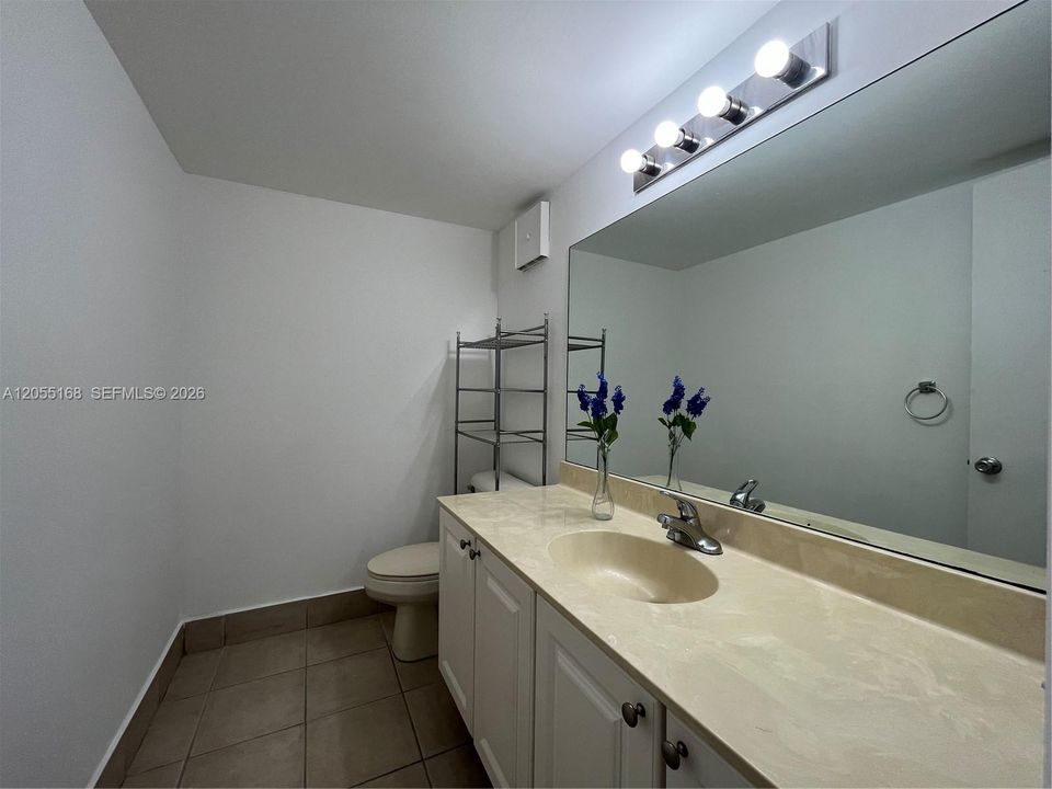 В аренду: $1,650 (1 спален, 1 ванн, 764 Квадратных фут)