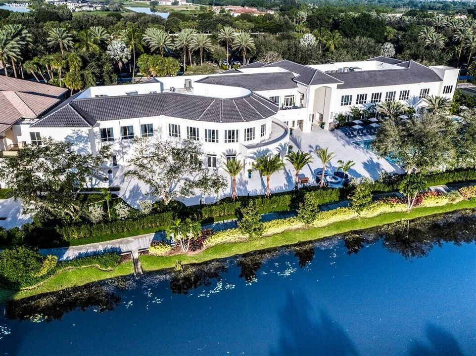 MIZNER COUNTRY CLUB BACK