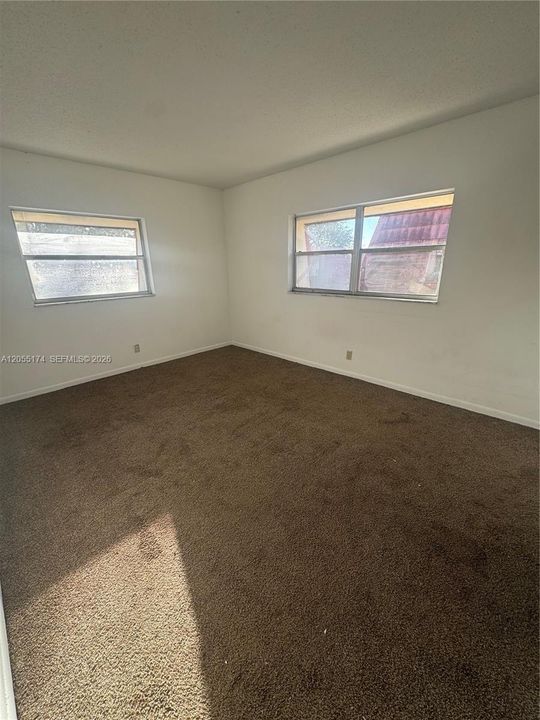 В аренду: $1,900 (2 спален, 1 ванн, 1020 Квадратных фут)